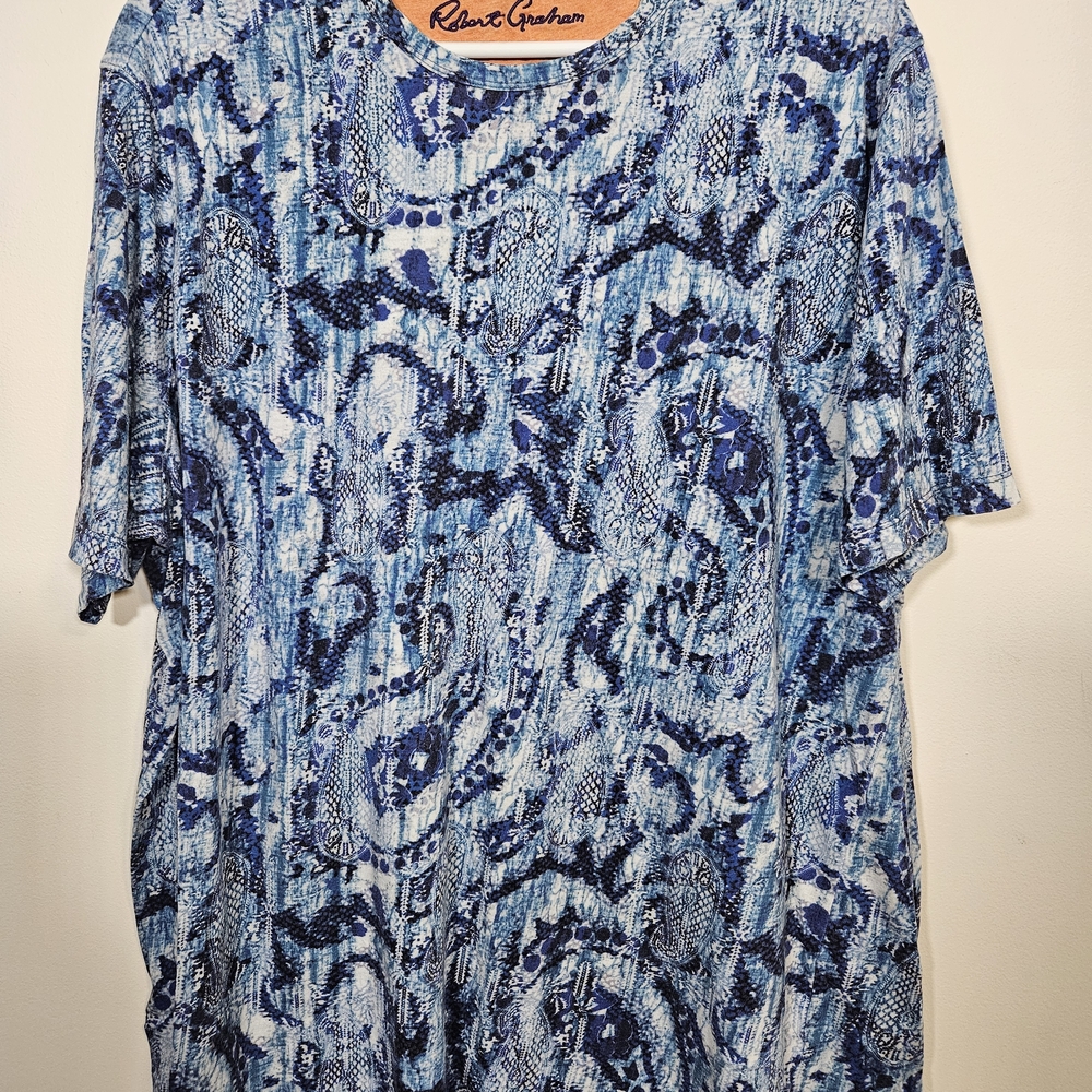 Robert Graham Blue and White Short Sleeve Tee